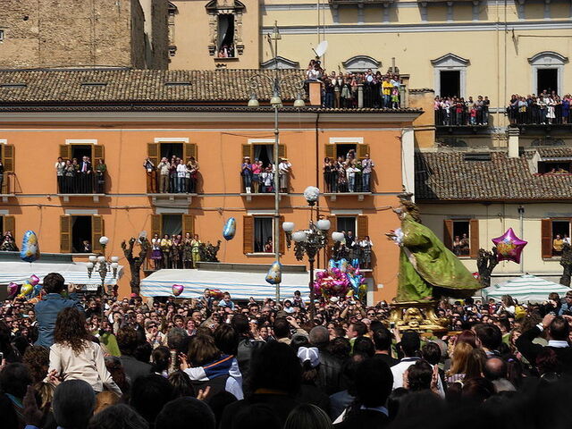Osterfest in Sulmona
