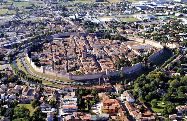 Blick auf die Mauern von Cittadella