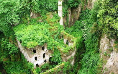 Luftansicht, Tal der Mühlen