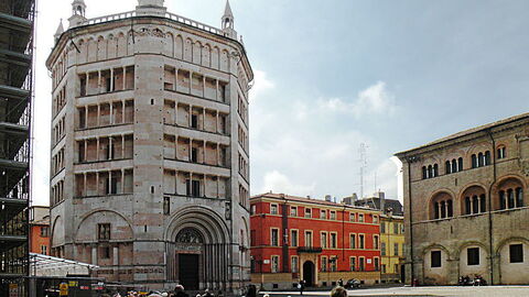 Parma Taufkapelle, Außenbereich