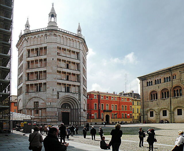 Parma Taufkapelle, Außenbereich