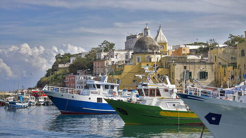 Boote in Procida