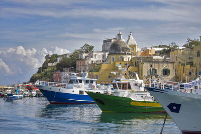 Boote in Procida