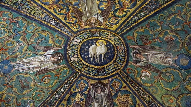 San Vitale Kirche, Nahaufnahme
