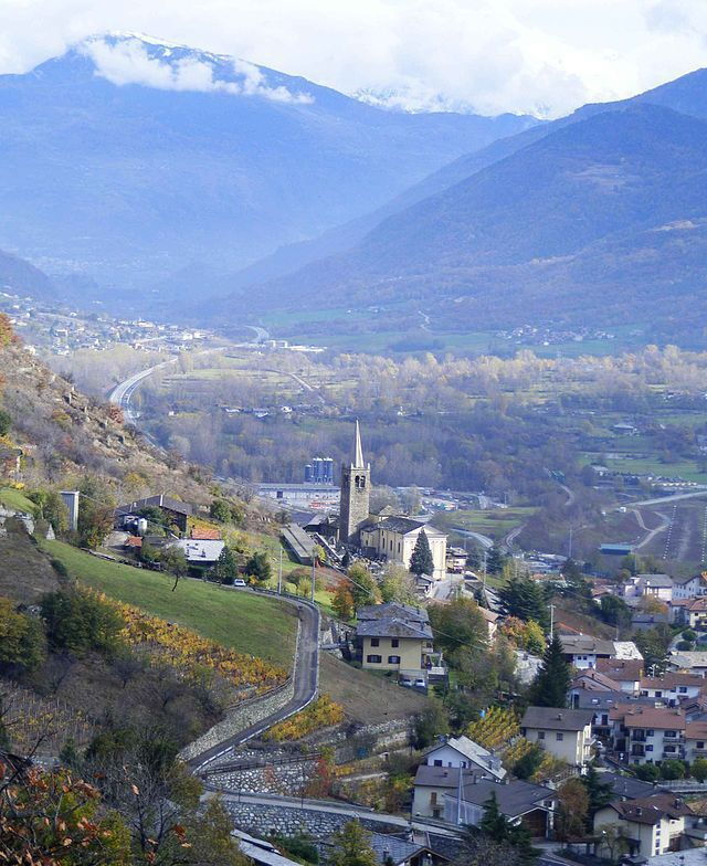 Blick auf den Ort Nus