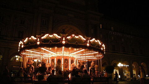 Karussell, Piazza della Repubblica