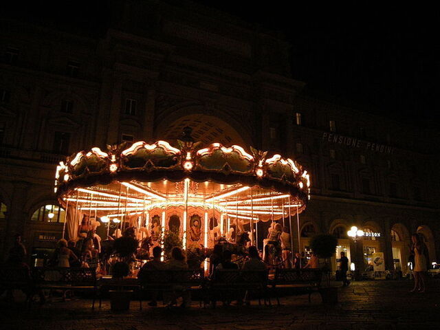 Karussell, Piazza della Repubblica