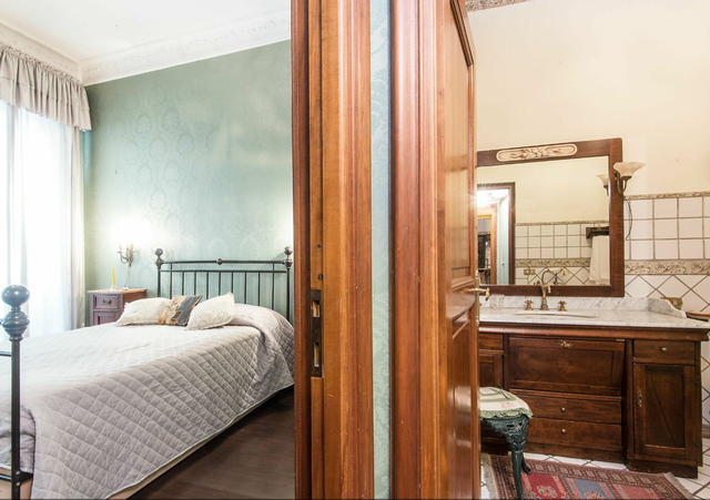 Spanish Steps Top Location, Schlafzimmer