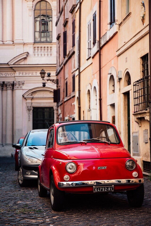 Ein Auto in Italien