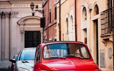 Ein Auto in Italien