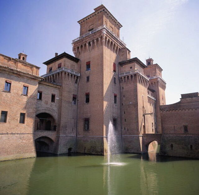 Blick auf das Castello Estense