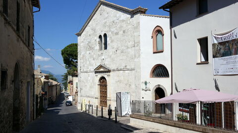 Montefalco, Kirche