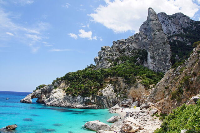 Cala Goloritzè, Felsen