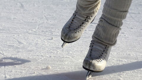 Schlittschuh laufen