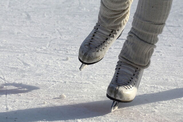 Schlittschuh laufen