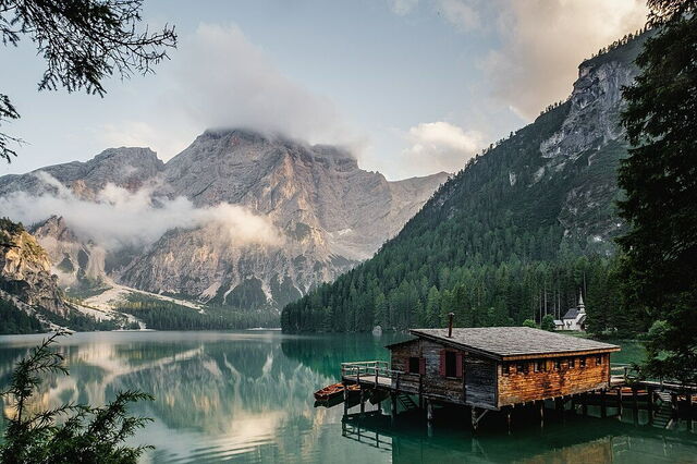 Pragser Wildsee, Bootshaus