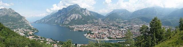 Die Stadt Lecco am See Como