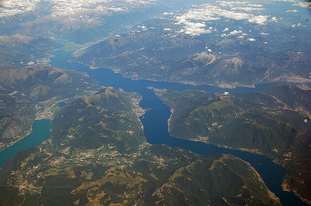 Luftaufnahme vom See Como
