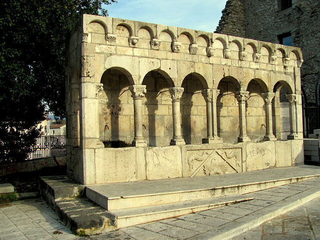 Der berühmte Brunnen in Isernia