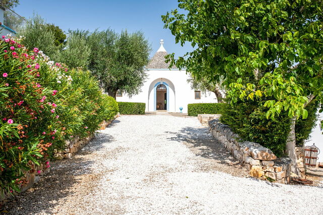 Trullo Agapanto, Außenbereich