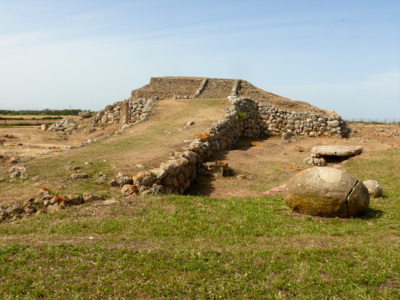 Pyramide auf Sardinien