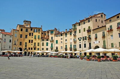 Theaterplatz in Lucca
