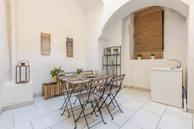 Corte Tiso, Innenhof