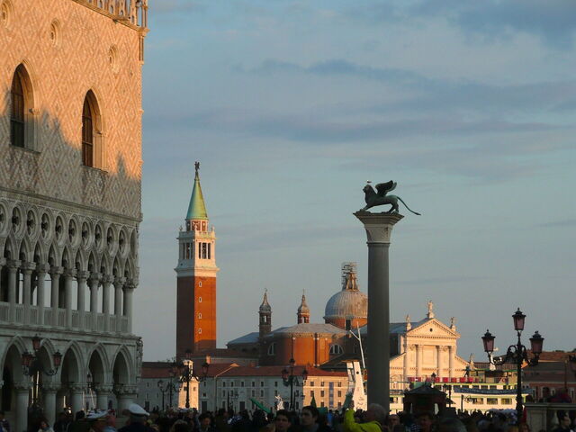 Säulen von San Marco und San Todaro