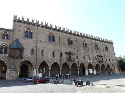 Palazzo Ducale, Außenfassade