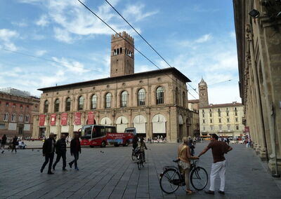 Piazza Maggiore, Bologna