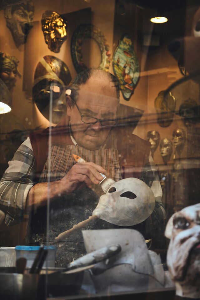 Venezianische Masken herstellen