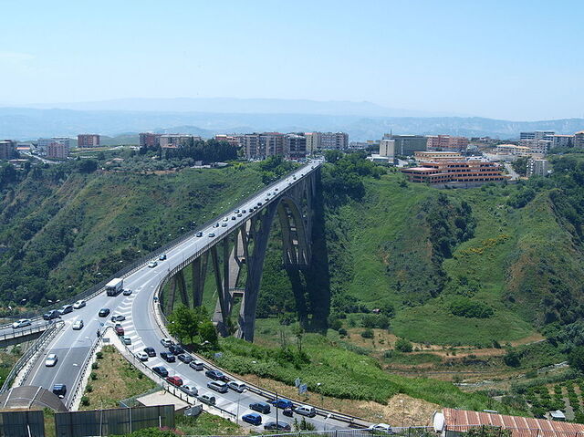 Die berühmte Brücke von Catanzaro