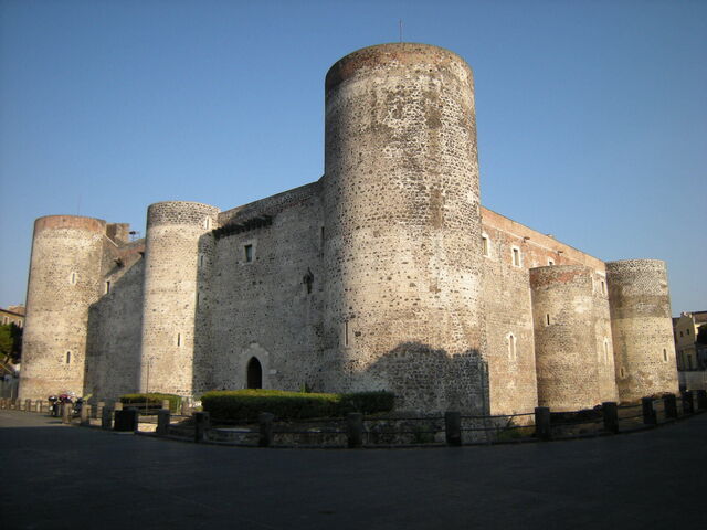 Nahaufnahme des Schloss Ursino