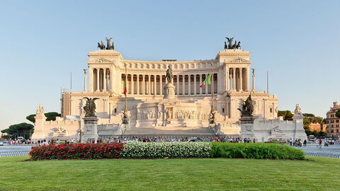Altare della Patria, Fassade