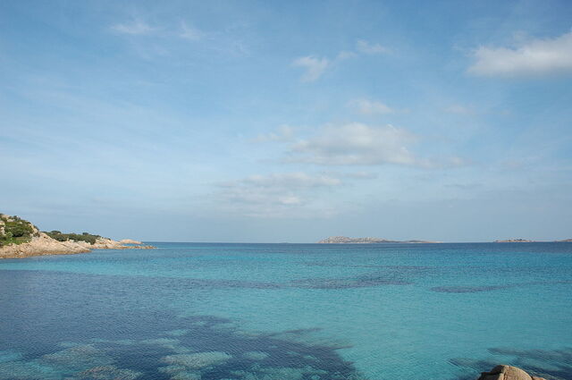 Smaragdfarbenes Wasser auf Sardinien