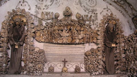Altar in der Gruft der Santa Maria della Concezione
