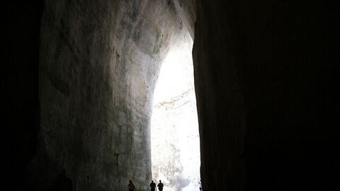 Ohr des Dionysius, Innenraum