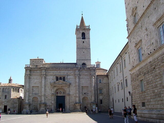Sankt Emidio Kathedrale