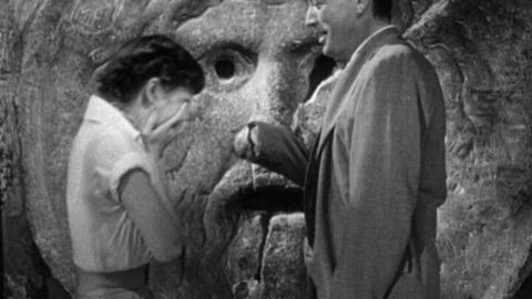 Audrey Hepburn und Gregory Peck beim Mund der Wahrheit in Ein Herz und eine Krone