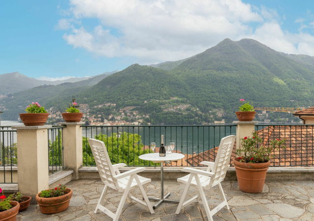 Terrace Lake View, Aussicht