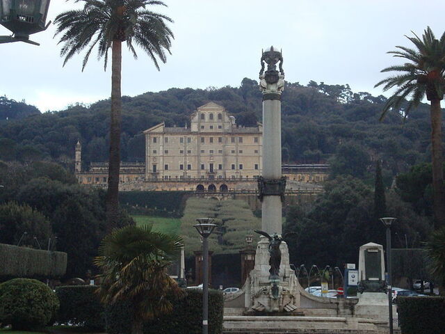 Villa Aldobrandini, Grundstück