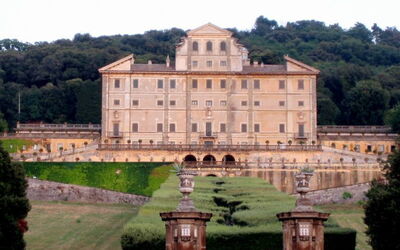 Villa Aldobrandini, Fassade