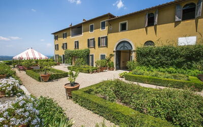 Castello Pandolfini, Außenbereich