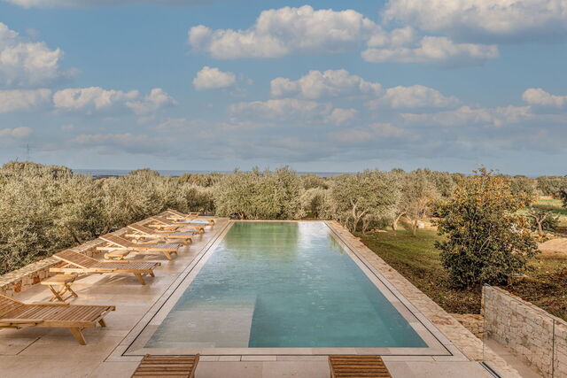 Villa Vea, Pool und Aussicht