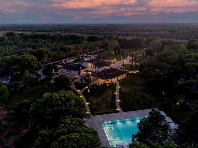 Villa Oria bei Nacht