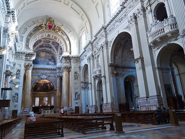 Bologna Kathedrale, Innenbereich