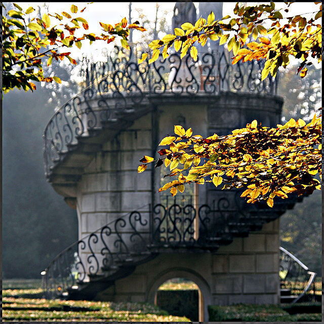 Turm in der Mitte des Labyrinths