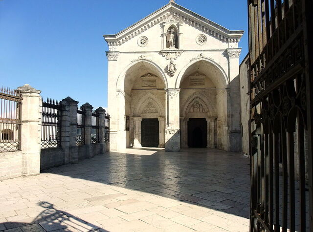 Außenbereich der Monte Sant'Angelo sul Gargano