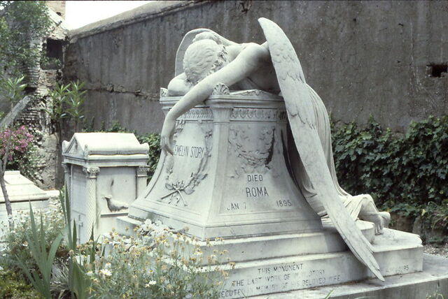 Skulptur der Geschichte von dem "Engel der Trauer"