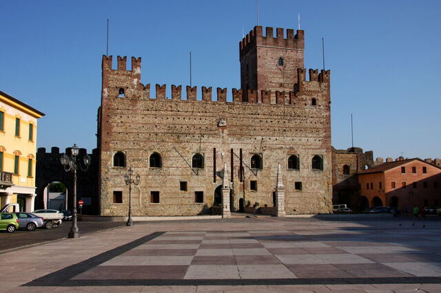 Piazza degli Scacchi, Marostica